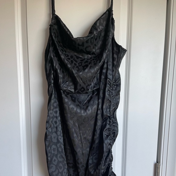 Wild Fable Black Leopard Asymmetrical Dress - Picture 1 of 3